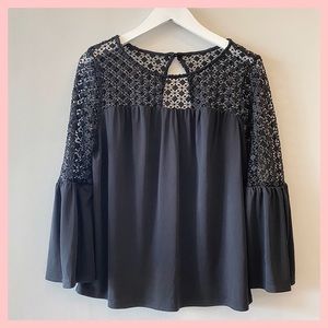 WHBM NWT 3/4 Bell Sleeve Blouse With Lace